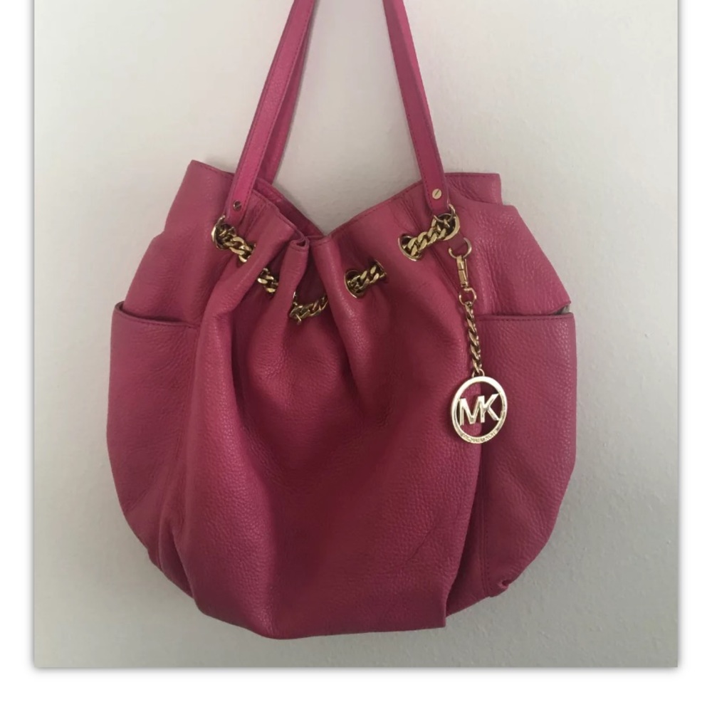 Authentic Michael Kors Leather Gold Chain Hot Pink Shoulder Bag Purse.